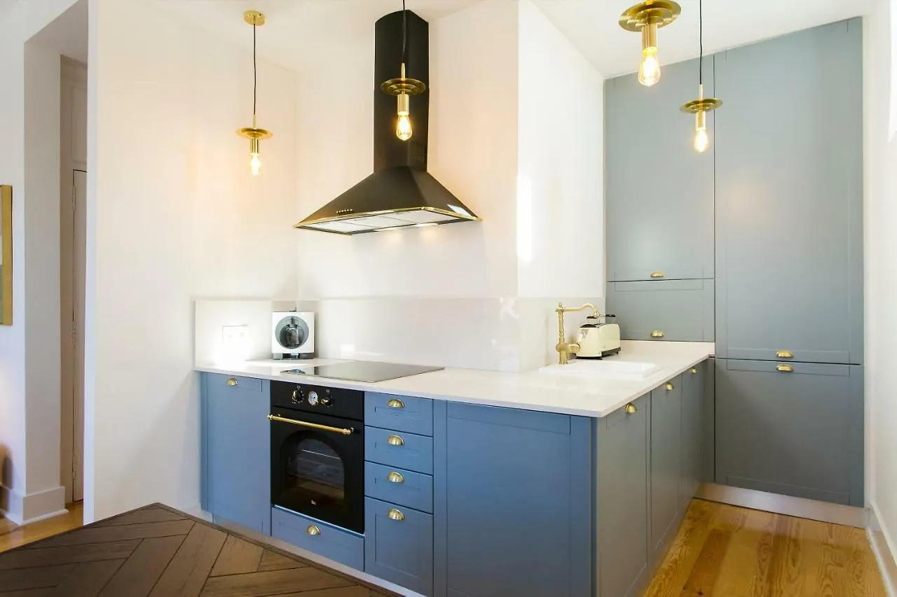 Апартаменты 2 Beautiful Suites Upscale Flat Embracing Tejo! Лиссабон