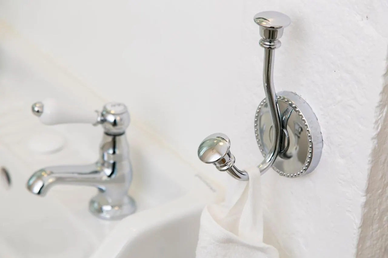 2 Beautiful Suites Upscale Flat Embracing Tejo! Лиссабон